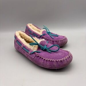 UGG Dakota Slippers Girls 2 Purple Solid Suede Shearling Lined Boho Comfort